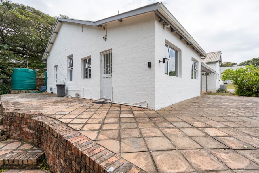 8 Bedroom Property for Sale in West Bank Eastern Cape